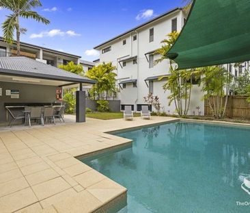 Modern Fully Furnished 2-Bedroom Inner-City Unit | Secure Parking - Photo 5