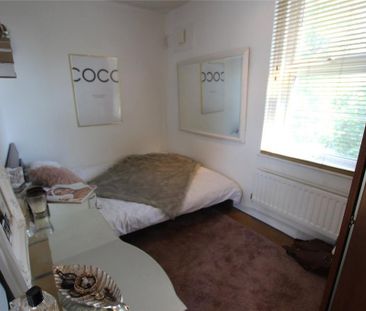 3 bedroom flat share to rent - Photo 3
