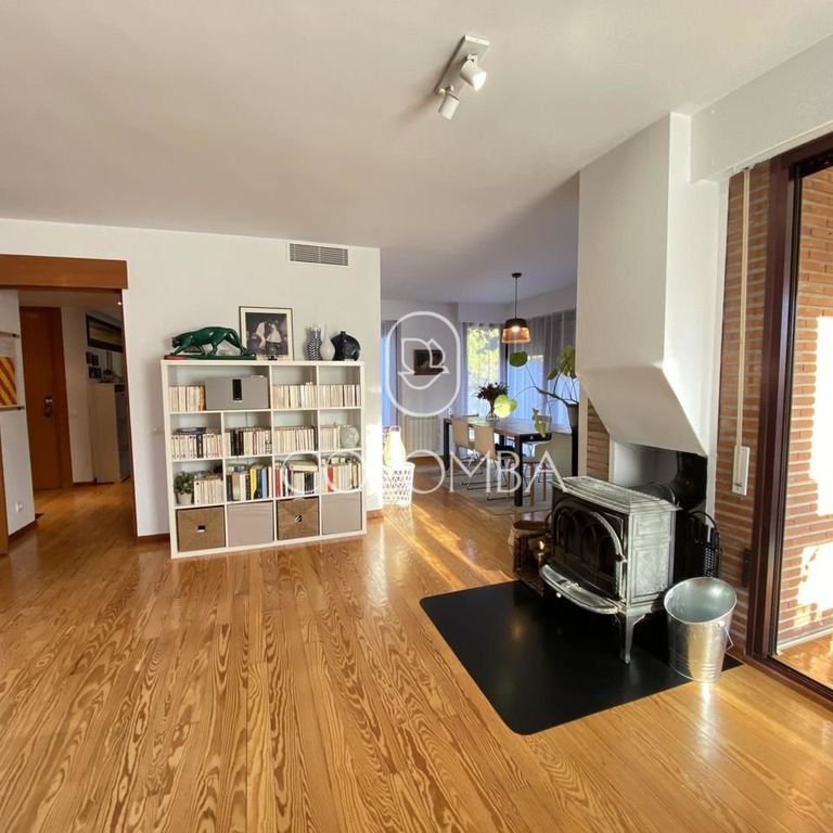 4 bedroom luxury Semidetached House for rent in Madrid, Autonomous Region of Madrid - Photo 1