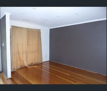16 Topaz Place, St Albans, Vic 3021 - Photo 1