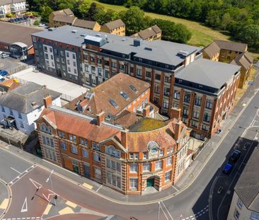 Sherborne Road, Yeovil, Somerset - Photo 1