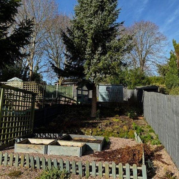 2 bedroom cottage to rent - Photo 1