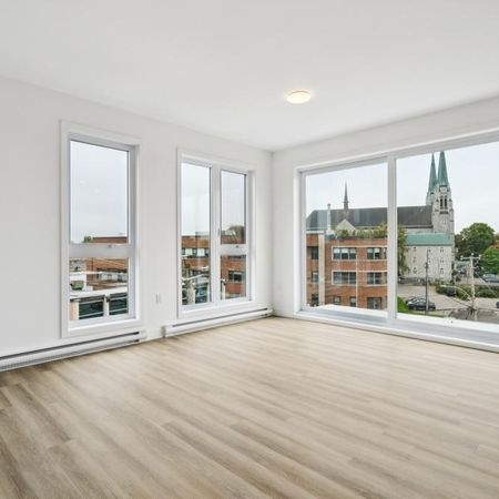 Beaux 3 1/2 ou 4 1/2 au centre-ville, Valleyfield ! SEPTEMBRE 2025 - Photo 4