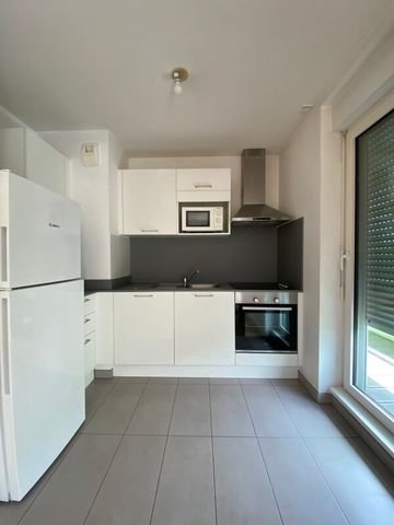 Location Appartement 2 pièces 45m² COURBEVOIE 92400 - Photo 3