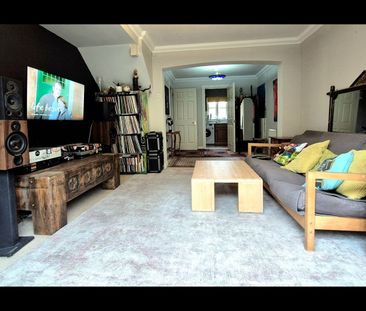 Room in a Shared House, Fawcett Close, SW16 - Photo 6