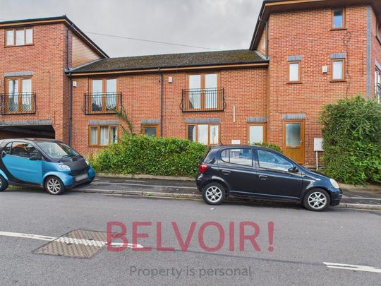 2 bedroom townhouse to rent - Photo 1