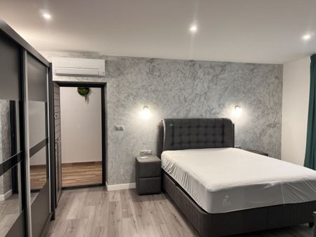 Garsoniera lux tip studio ultracentral aproape de Spital - Photo 2