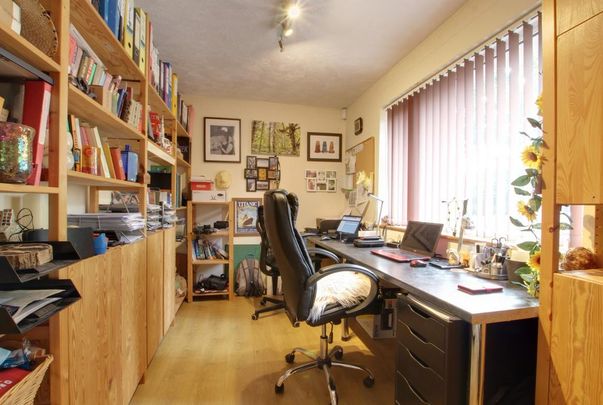 4 bedroom chalet to rent - Photo 1