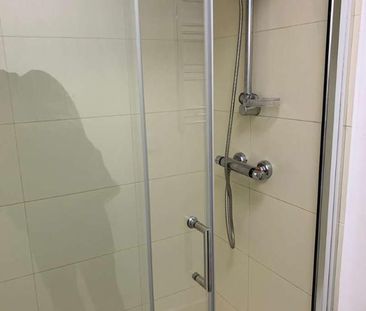 Burnside Road Dagenham, RM8 - Photo 2