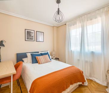 Calle de Villaamil, Madrid, Community of Madrid 28039 - Photo 6