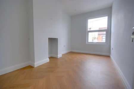 St James Road, Watford - Photo 5