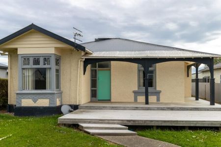 Modern Living in Strathern - Photo 4