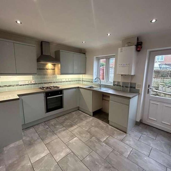 St Abbs Close, Victoria Dock, HU9 - Photo 1