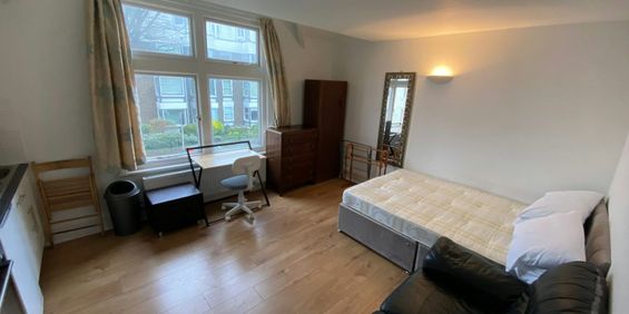 Flat to rent on - Photo 3