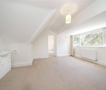 4 bedroom detached house to rent - Photo 3