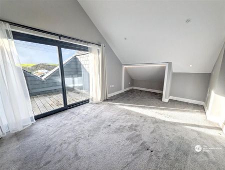 4 bedroom detached house to rent - Photo 4