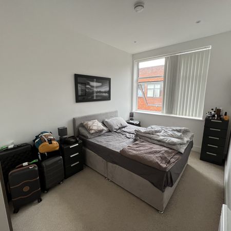 1 bedroom Apartment for rent - Photo 3