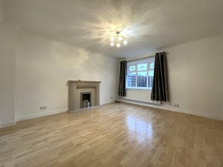 4 bedroom detached house to rent - Photo 3