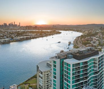 Fully Furnished Two-Bedroom Apartment with Stunning Views - Photo 4