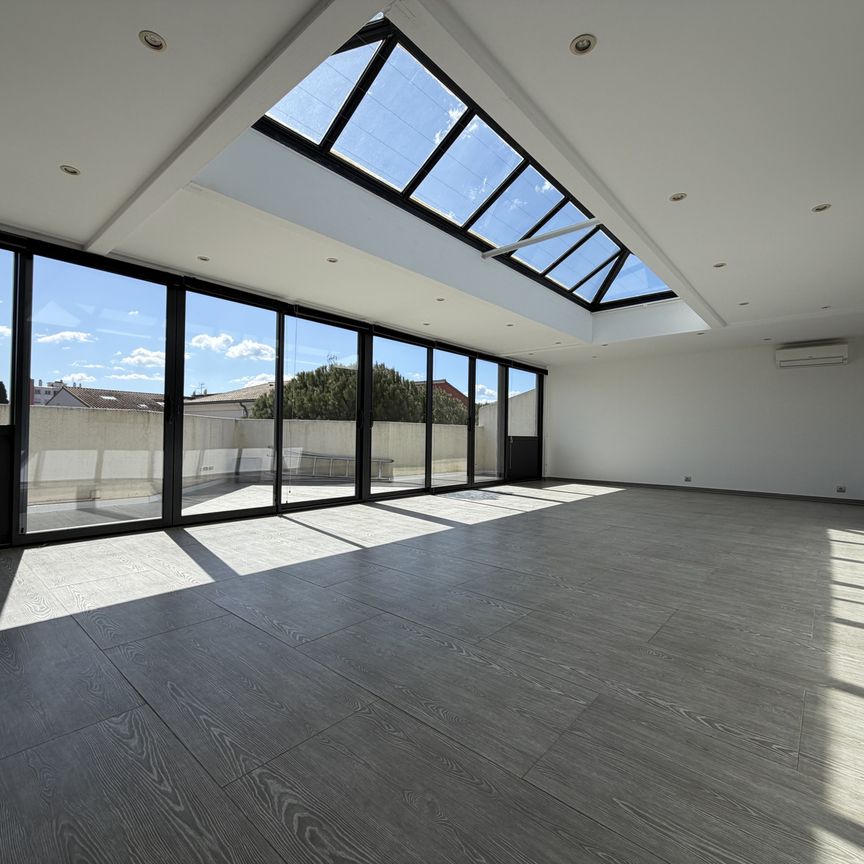 Location Appartement 4 pièces 140m² MONTELIMAR 26200 - Photo 1