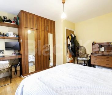 Shoot Up Hill, Wiltern Court, NW2 - Photo 6