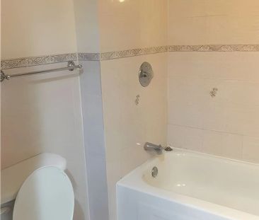 27 Sophia Road #Bsmnt - Photo 2