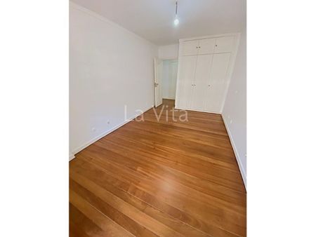 3 room luxury Flat for rent in Cascais e Estoril, Portugal - Photo 2