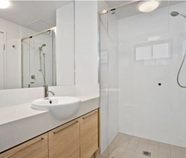 Unit 11704/8 Harbour Road, Hamilton. - Photo 3