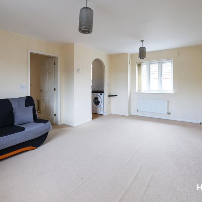 2 bedroom coach house to rent - Photo 1