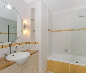 The Strand at your Doorstep! - Photo 4