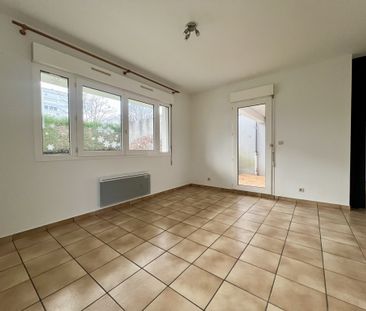 Location Appartement 2 pièces 32m² VELIZY VILLACOUBLAY 78140 - Photo 4