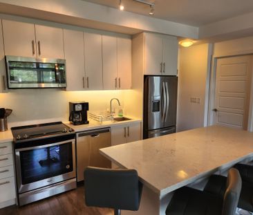 For Lease - 301 Sea Ray Avenue Unit# 207, Innisfil, Ontario - Photo 2