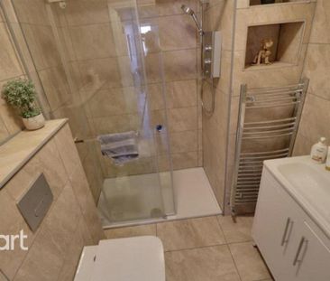 1 bedroom in a house share to rent - Photo 6
