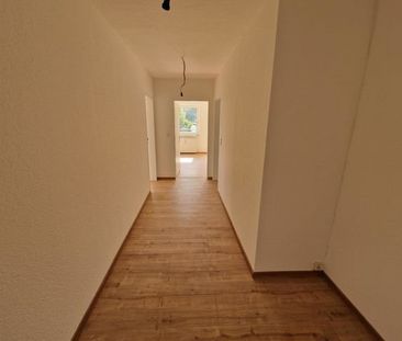 SCHADE HAUSVERWALTUNG - Renovierte 3-Zimmerwohnung im Dachgeschoss ... - Foto 6