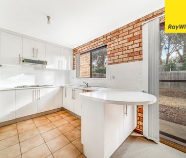 Spacious 3 bed townhouse in Scullin - Photo 1