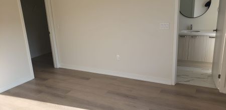 For Lease - 170 Attwater Drive Unit# 7, Cambridge, Ontario - Photo 2