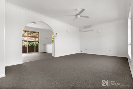Ready to move in! - Photo 2