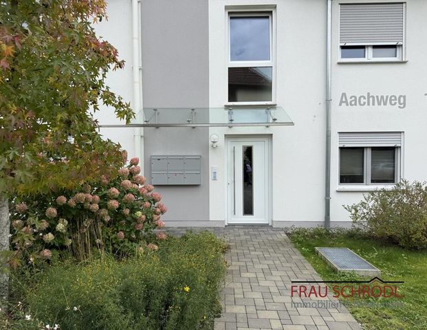TRAUMWOHNUNG Altersgerechte Erdgeschoß-Wohnung mit Terrasse und Tiefgarage Rielasingen-Worblingen - Foto 1
