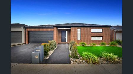 Luxury Living in a Prime Location! - Photo 4