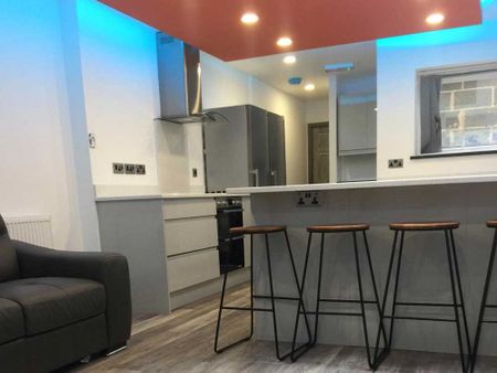 179 HUBERT ROAD - Photo 4