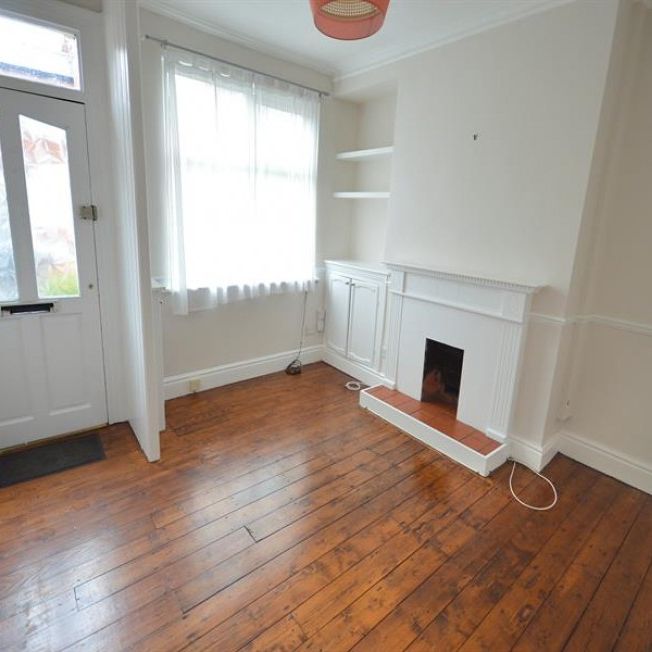 2 Bedroom Terraced To Let - Photo 1