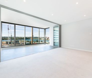 Luxury Three Bedroom apartment located in the heart of WENTWORTH PO... - Photo 1