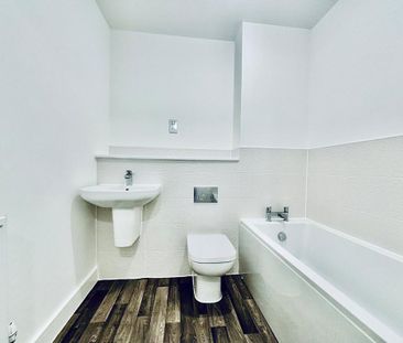 2 bedroom flat to rent - Photo 4