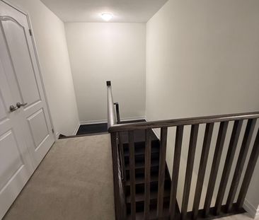 For Lease - 116 Velvet Way, Thorold, Ontario - Photo 5