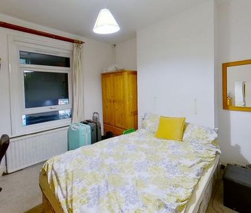 5 bedroom semi-detached house to rent - Photo 5