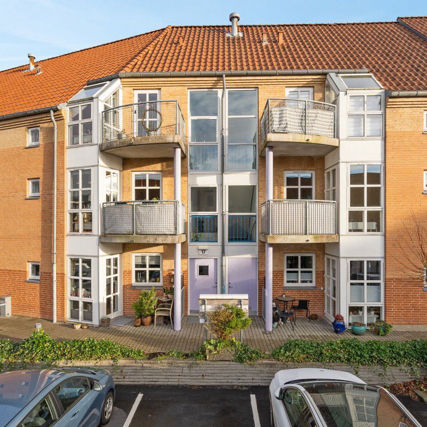 Centralt Belligende lejlighed, i hjertet af Holstebro med gratis parkering - Photo 2