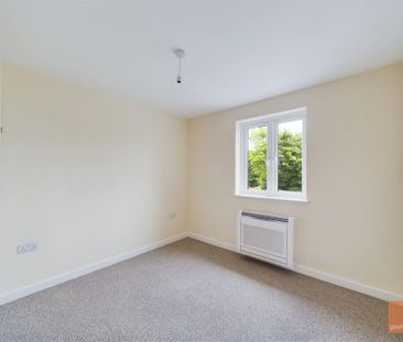 3 bedroom detached house to rent - Photo 2