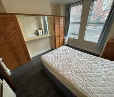 Flat 1, 18 Canterbury Street, Botanic, Belfast, BT7 1LB - Photo 5
