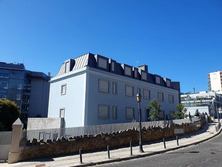 3 Bedroom Apartment with garden, Monte Estoril, Cascais - Photo 5