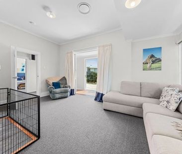 544 Devon Street West, Blagdon - Photo 4